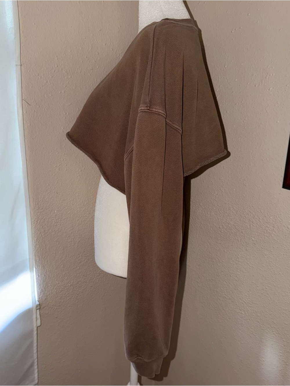 Joah Brown Crop Crewneck Sweatshirt - Picture 3 of 5